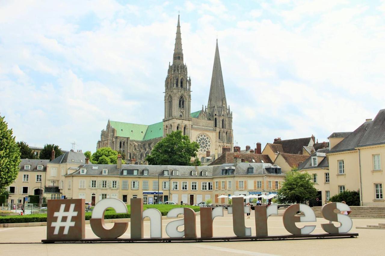 Les Clochers D'Or Chartres Eksteriør billede